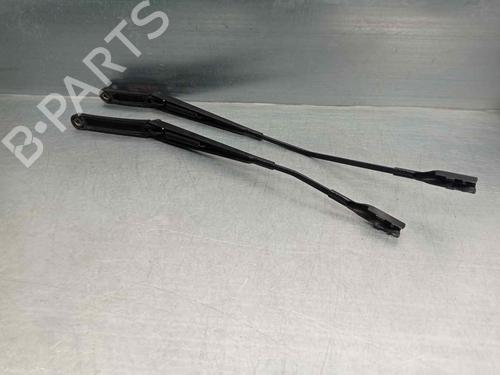 Used Front windshield wiper arm SKODA OCTAVIA III Combi (5E5, 5E6) 1.5 TSI G-TEC (130 hp) 12132801