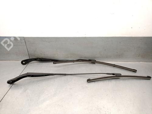 Front windshield wiper arm DACIA SANDERO III 1.0 TCe 90 | BP26391437C143 