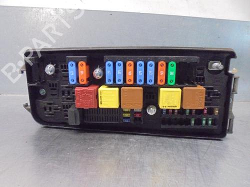 Sikringsdåse OPEL VECTRA C (Z02) [2002-2009]  17207289