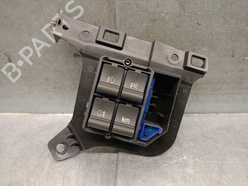 Used Switch Switch ALFA ROMEO 159 (939_) 2.4 JTDM (939AXD12, 939AXD1B) (200 hp) 34714243 34714243