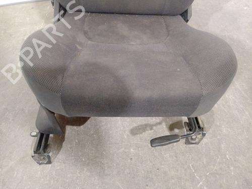 Right front seat LAND ROVER FREELANDER I (L314) 2.0 Td4 4x4 | BP29246099C16 