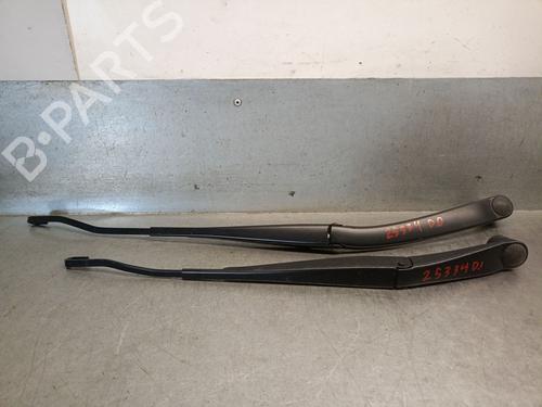 Used Front windshield wiper arm Front windshield wiper arm HYUNDAI i10 III (AC3, AI3) 1.0 MPi (67 hp) 34583318 34583318