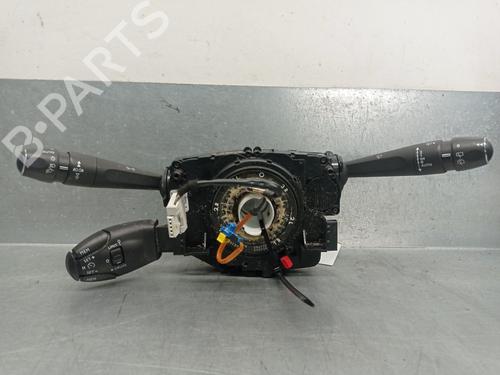 Używane Przełącznik świateł PEUGEOT 308 II (LB_, LP_, LW_, LH_, L3_) 1.5 BlueHDI 100 (102 hp) 32182310