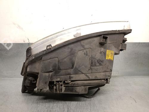 Right headlight FORD MONDEO III (B5Y) 2.0 TDCi | BP23078538C29 