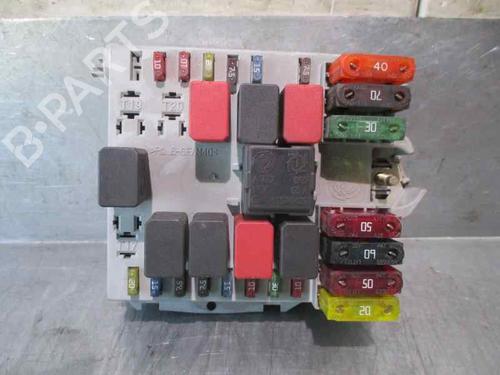 Used Fuse box FIAT PUNTO (188_) 1.2 16V 80 (188.233, .235, .253, .255, .333, .353, .639,... (80 hp) 6166159