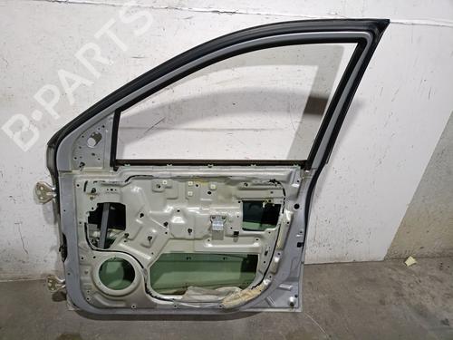 Right front door KIA SORENTO I (JC) 2.5 CRDi 4WD | BP22724705C3 