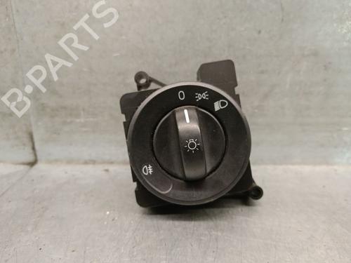 Used Headlight switch VW CRAFTER 30-50 Platform/Chassis (2F_) 2.5 TDI (163 hp) 31829303