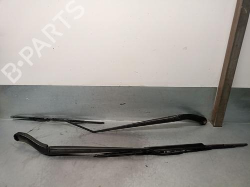 Used Front windshield wiper arm Front windshield wiper arm 39402795 39402795