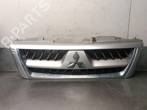 Used Grille MITSUBISHI PAJERO III (V7_W, V6_W) 3.2 Di-D (V68W) (160 hp) 32091375