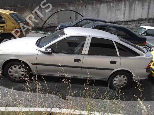 Fuse box OPEL VECTRA B Hatchback (J96) 2.0 DI 16V (F68) | BP2230220E1 