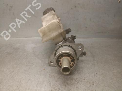 Brake master cylinder TOYOTA AVENSIS Saloon (_T25_) 2.2 D-4D (ADT251_, ADT251R) | BP21581952M77 