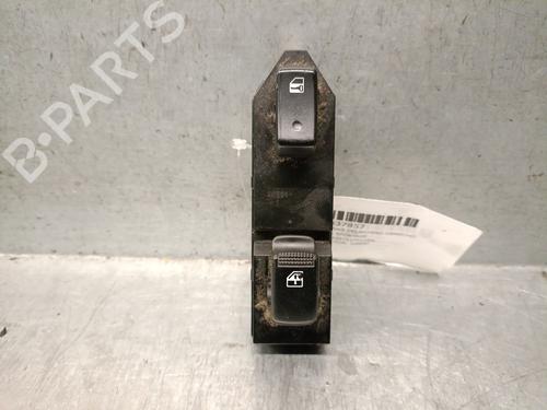 Used Right front window switch Right front window switch KIA SPORTAGE II (JE_, KM_) [2004-2011] 32629067 32629067