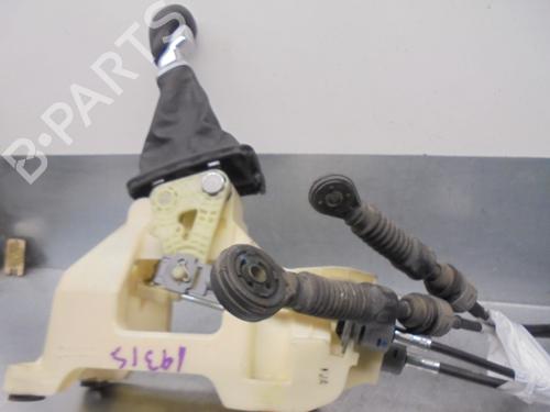 Gear lever HYUNDAI ix20 (JC) 1.4 CRDi | BP16299315M90 