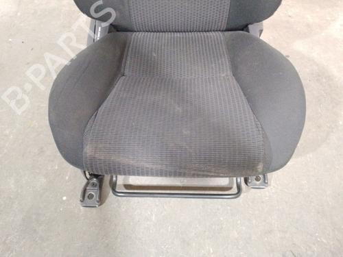 Right front seat TOYOTA COROLLA (_E12_) 1.6 VVT-i (ZZE121_, ZZE121R) | BP25774778C16 