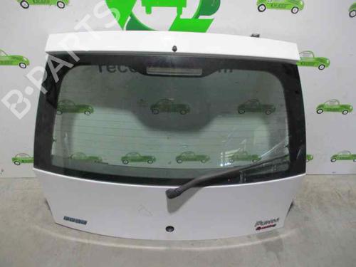 Używane Klapa tylna bagażnika FIAT PUNTO (188_) 1.2 16V 80 (188.233, .235, .253, .255, .333, .353, .639,... (80 hp) 2061220