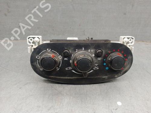 Used Climate control DACIA SANDERO 1.2 16V (75 hp) 31092259