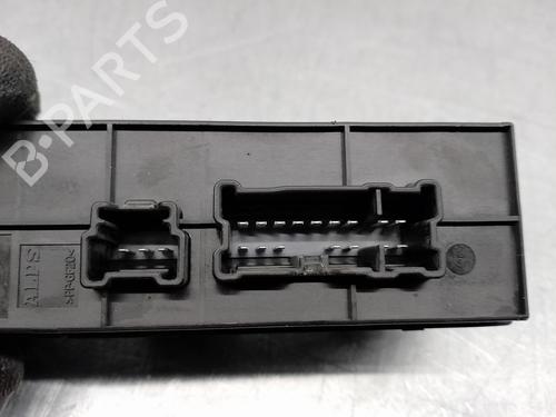 Left front window switch NISSAN JUKE (F15)  | BP16327063I27 