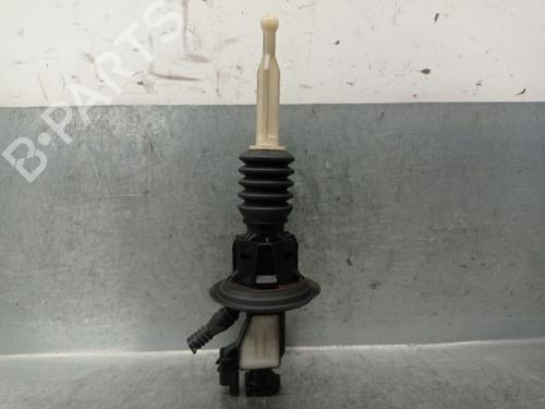 Clutch slave cylinder PEUGEOT 5008 II (MC_, MJ_, MR_, M4_) 1.5 BlueHDi 130 (MCYHZJ, MCYHZR, MCYHZX) | BP26030088M113 