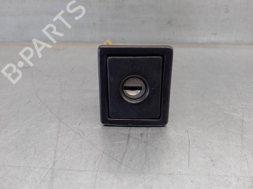 Used Tailgate handle Tailgate handle 18024514 18024514