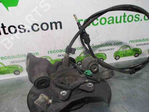 Used Right rear steering knuckle VOLVO V70 II (285) T5 (250 hp) 2316828
