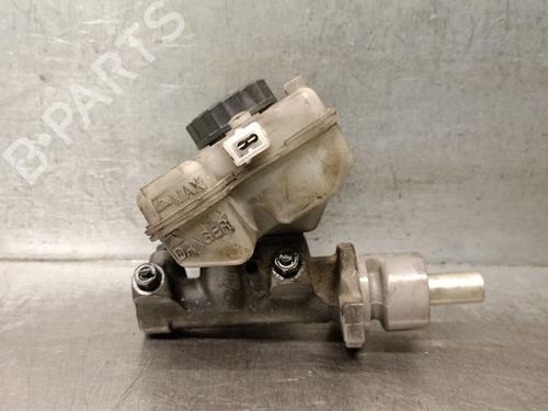 brake-master-cylinder-citroen-saxo-s0-s1-1996-1997-1998-1999-2000-2001-2002-2003-2004-32702863 main image