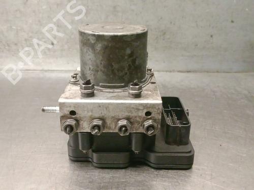 Used ABS pump AUDI A1 Sportback (8XA, 8XF) 1.4 TDI (90 hp) 31587484