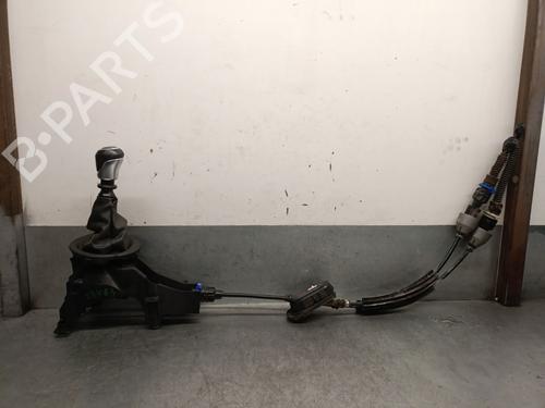 Used Gear lever NISSAN JUKE (F16_) DIG-T 117 (117 hp) 28610049