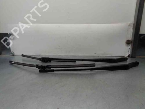 Used Front windshield wiper arm VW TOURAN (1T1, 1T2) 2.0 TDI 16V (140 hp) 6693752