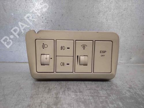 Used Headlight switch HYUNDAI SANTA FÉ II (CM) 2.2 CRDi GLS (150 hp) 18236109
