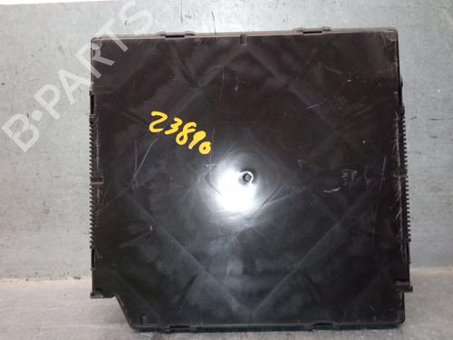 Fuse box VW JETTA III (1K2) 1.4 TSI | BP30137275E1