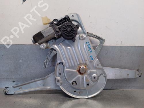 Używane Mechanizm podnoszenia szyby przedniej prawej VOLVO V70 II (285) 2.4 (140 hp) 30834006