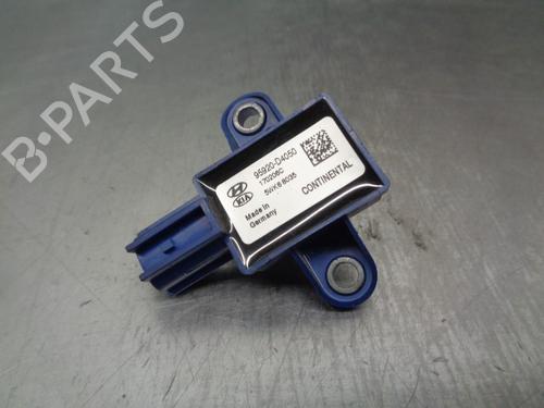 Used Electronic module Electronic module 17740996 17740996