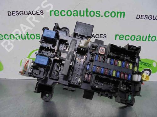 Used Fuse box SUZUKI GRAND VITARA II (JT, TE, TD) 1.9 DDiS All-wheel Drive (JT419, TD44, JB419WD, JB419XD,... (129 hp) 2072586