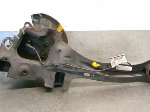 Used Left rear steering knuckle VOLVO V40 Hatchback (525) D2 (120 hp) 26170361