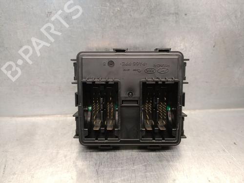 Fuse box HYUNDAI TUCSON (TL, TLE) 1.6 CRDi | BP25774809E1 