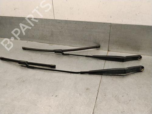Used Front windshield wiper arm Front windshield wiper arm 38178040 38178040