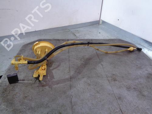Used Fuel pump BMW 3 (E90) 320 d (177 hp) 13737958