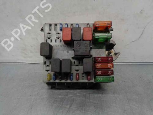 Used Fuse box ALFA ROMEO 147 (937_) 2.0 16V T.SPARK (937.AXA1, 937.AXC1, 937.BXC1) (150 hp) 6446494
