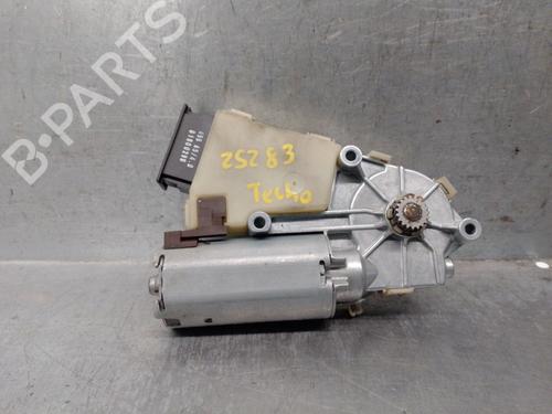 Schiebedachmotor für Schiebedachmotor VW FOX Hatchback (5Z1, 5Z3, 5Z4) 1.2 (55 hp) 34383374 34383374