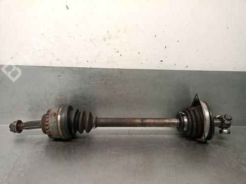Used Left front driveshaft RENAULT CLIO II (BB_, CB_) 1.2 16V (BB05, BB0W, BB11, BB27, BB2T, BB2U, BB2V, CB05,... (75 hp) 31364080