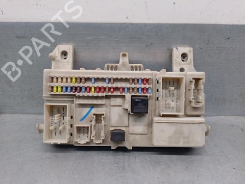 Sikringsdåse VOLVO S40 II (544) 2.0 D (136 hp) 31623371