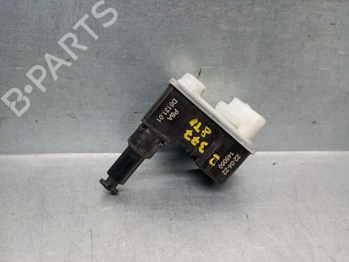 Used Fuel door actuator PEUGEOT 208 II (UB_, UP_, UW_, UJ_) 1.2 PureTech 100 (101 hp) 29605404