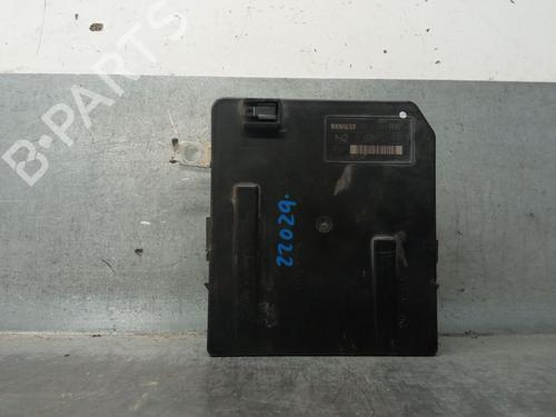 Used Fuse box RENAULT SCÉNIC II (JM0/1_) 1.5 dCi (JM1E, JM16) (106 hp) 23134619