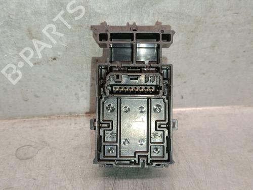Left rear window switch TOYOTA YARIS CROSS (MXP_) 1.5 Hybrid All-wheel Drive (MXPJ15) | BP27548804I29 