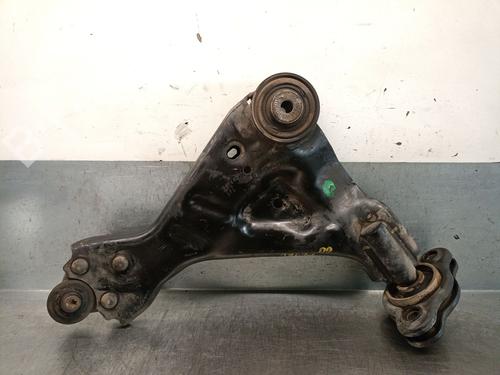 Used Right front suspension arm MERCEDES-BENZ V-CLASS (W447) V 220 CDI / d (447.811, 447.813, 447.815) (163 hp) 27606968