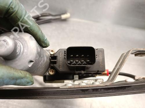 Front right window mechanism FORD MONDEO III (B5Y) 2.0 16V TDDi / TDCi | BP22995288C23 