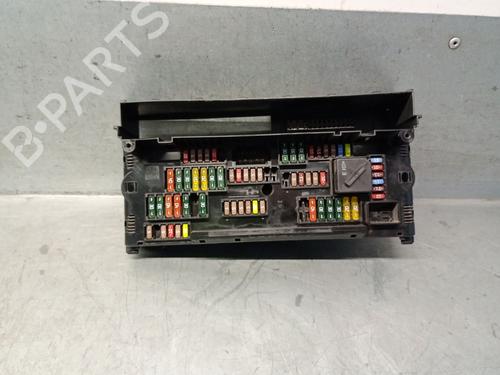 Used Fuse box BMW 5 (F10) 530 d (245 hp) 28948965