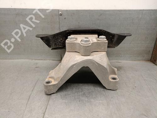 Used Engine mount SEAT LEON Sportstourer (KL8, KLD) 1.5 eTSI (150 hp) 24253500