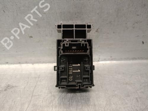 Right front window switch TOYOTA COROLLA Saloon (_E21_) 1.8 VVTi Hybrid (ZWE211, MZEA12) | BP38729124I26 - Image 2