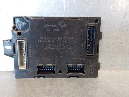 Elektronisk modul RENAULT TWINGO III (BCM_, BCA_) 0.9 TCe 90 (BCM9, BCM2) (90 hp) 29405111